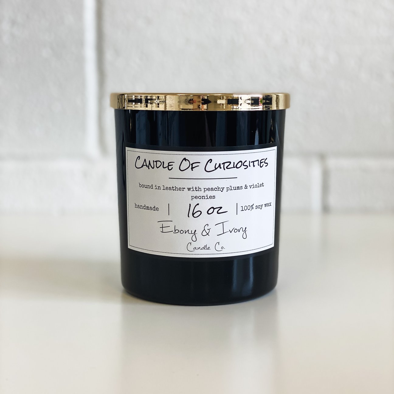Ebony & Ivory Candle Co. : Candle of Curiosity